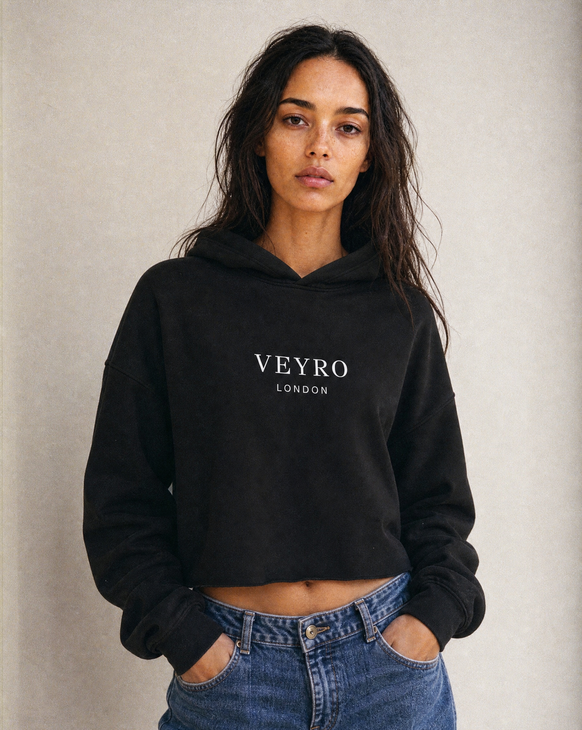 VEYRO CORE Women’s Crop Hoodie